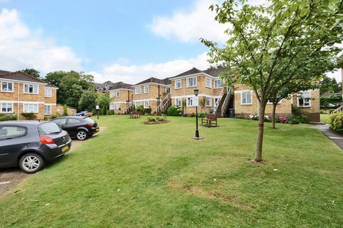 3 bedroom ground floor flat to rent, Abbey Court, Camberley