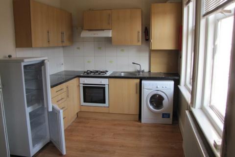 2 bedroom flat to rent, Bournemouth, Dorset