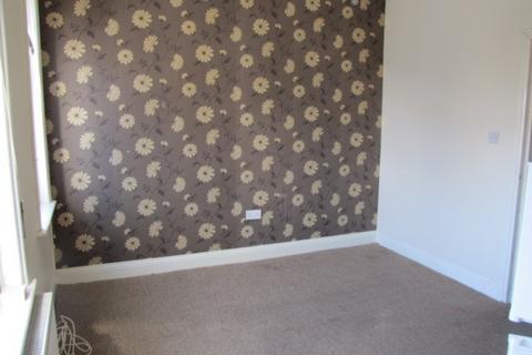 2 bedroom flat to rent, Bournemouth, Dorset