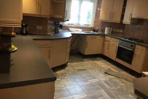 6 bedroom terraced house to rent, 33 Belmont Hill, London, SE13