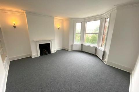 4 bedroom maisonette to rent, Lower Park Road, Hastings TN34 2LD