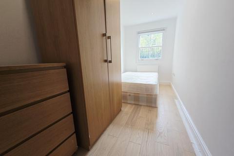 3 bedroom flat to rent, St Johns Grove, Archway