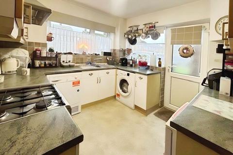 undefined, Chaseside Avenue, Berkshire RG10