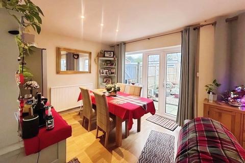 undefined, Chaseside Avenue, Berkshire RG10
