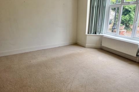 4 bedroom semi-detached house to rent, Barnfield House, Tedburn St Mary