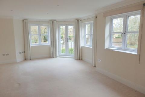 2 bedroom apartment to rent, The Avenue, Tadworth