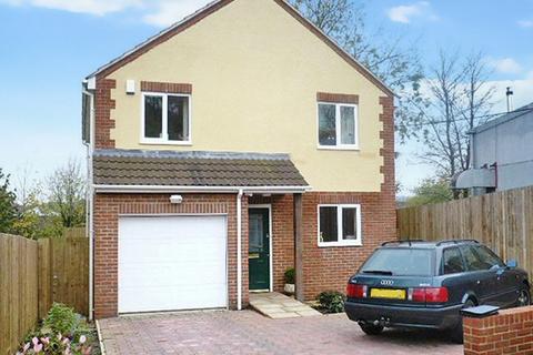 4 bedroom detached house to rent, Forage Lane, Warminster