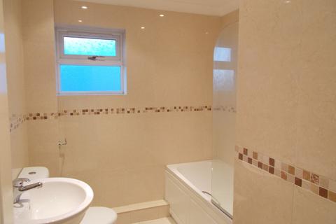 4 bedroom detached house to rent, Forage Lane, Warminster