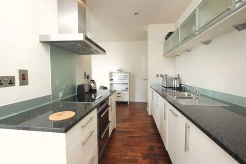 2 bedroom apartment to rent, 2 South Quay Square, Canary Wharf, London, E14