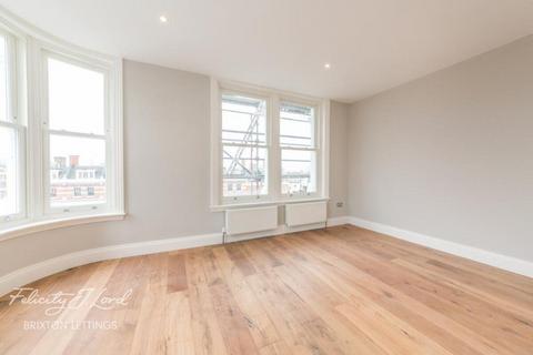 4 bedroom flat to rent, Electric Avenue, London