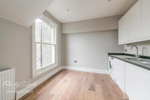 4 bedroom flat to rent, Electric Avenue, London