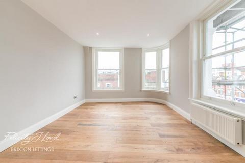 4 bedroom flat to rent, Electric Avenue, London
