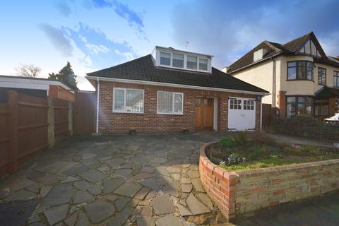 3 Bedroom Detached House For Sale Mcintosh Road Romford Rm1 3 Bedroom Detached House For Sale Mcintosh Road Romford Rm1