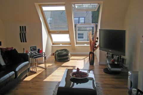 2 bedroom penthouse to rent, South College Street, Aberdeen, AB11