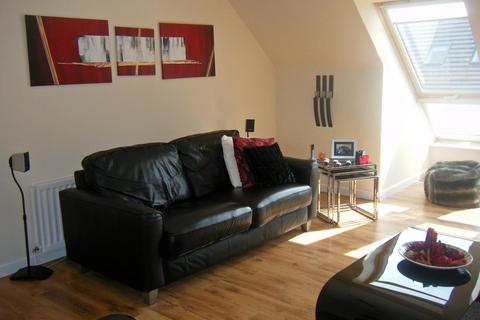 2 bedroom penthouse to rent, South College Street, Aberdeen, AB11