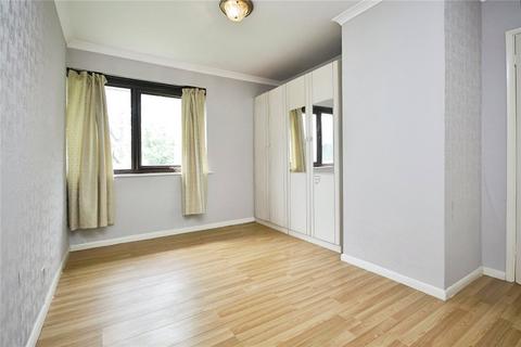 3 bedroom terraced house to rent, Guildford Park Avenue, Guildford, Surrey, GU2