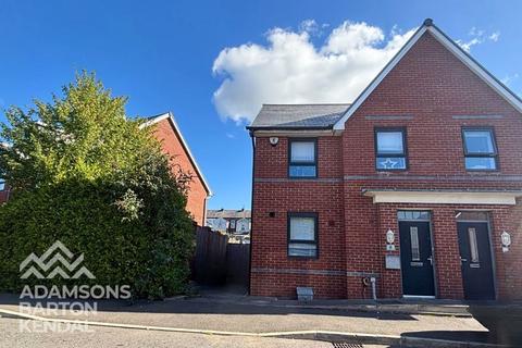 Charlton Street, Castleton, Rochdale OL11 2SW