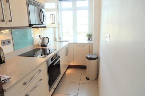 1 bedroom flat to rent, Du Cane Court Balham High Road, Balham, SW17