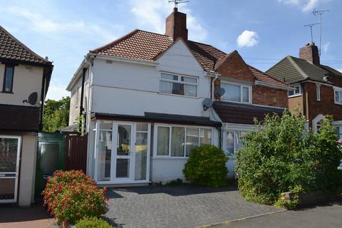 3 bedroom semi-detached house to rent, Kenilworth Road, Oldbury, B68