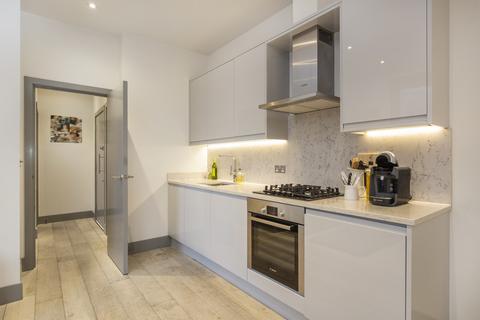 1 bedroom apartment to rent, Shaftesbury Avenue, Chinatown W1