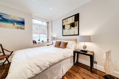 1 bedroom flat to rent, Rosary Gardens SW7