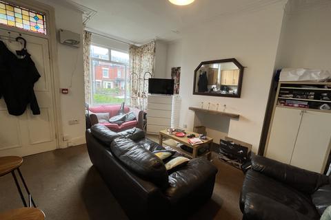 4 bedroom terraced house to rent - St. Anns Avenue, Leeds, West Yorkshire, LS4