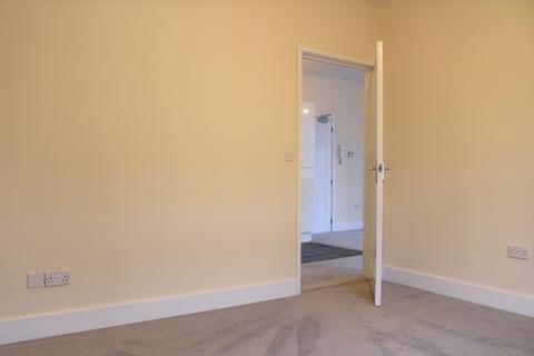 1 bedroom apartment to rent, High Street, Ingatestone, Essex, CM4