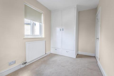3 bedroom semi-detached house to rent, Bowness Avenue,  Didcot,  OX11