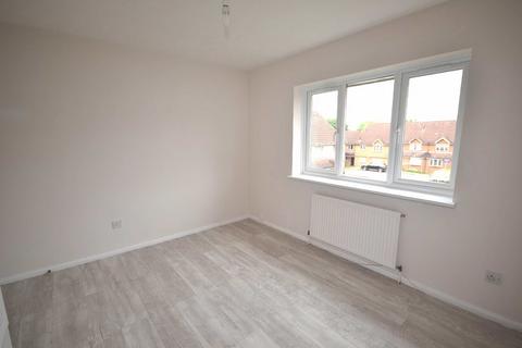 7 Eagle Close, Waltham Abbey, EN9 3NA