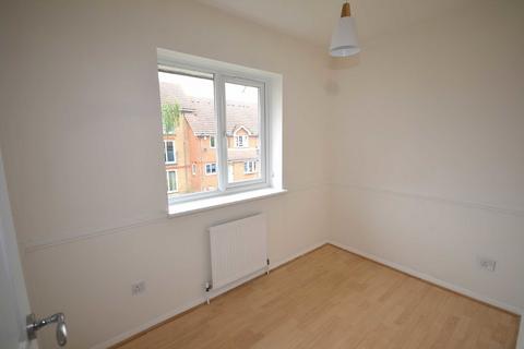 7 Eagle Close, Waltham Abbey, EN9 3NA