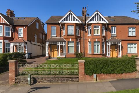 Hale Lane, Mill Hill, NW7