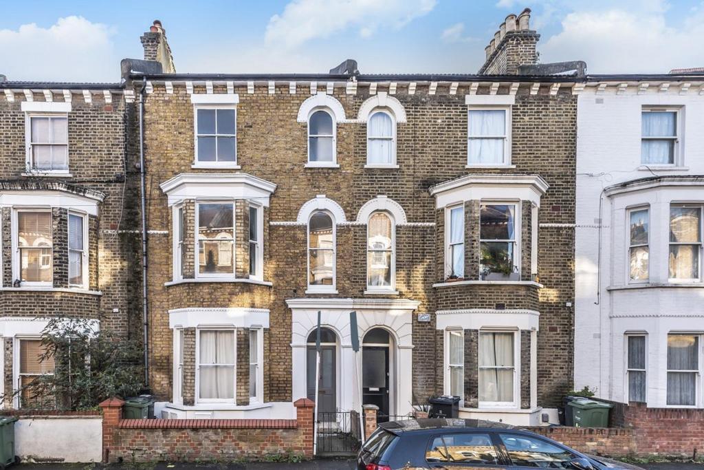 Chantrey Road, Brixton 2 bed flat - £450,000