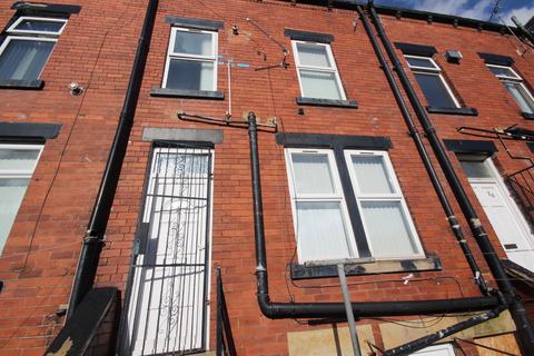 3 bedroom terraced house to rent, Woodview Road,  Leeds, LS11
