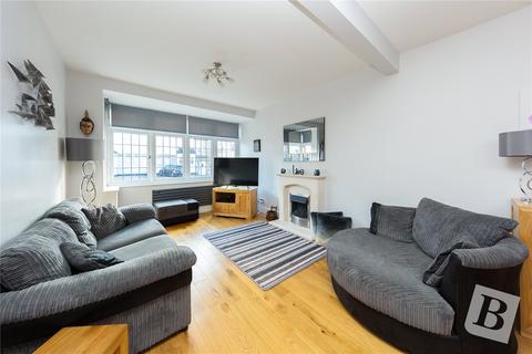 18 Primrose Glen, Hornchurch, RM11 2NP