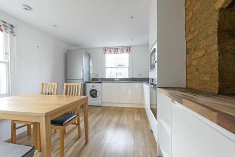 2 bedroom apartment to rent, Goldsboro Road, London SW8