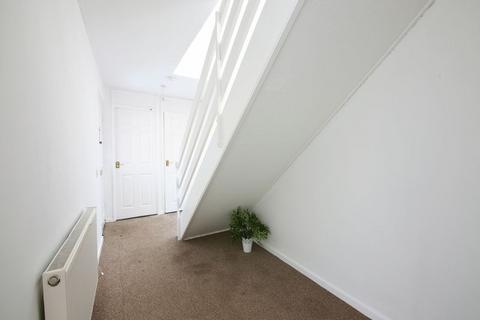 3 bedroom house to rent, Rushfield Crescent, Runcorn