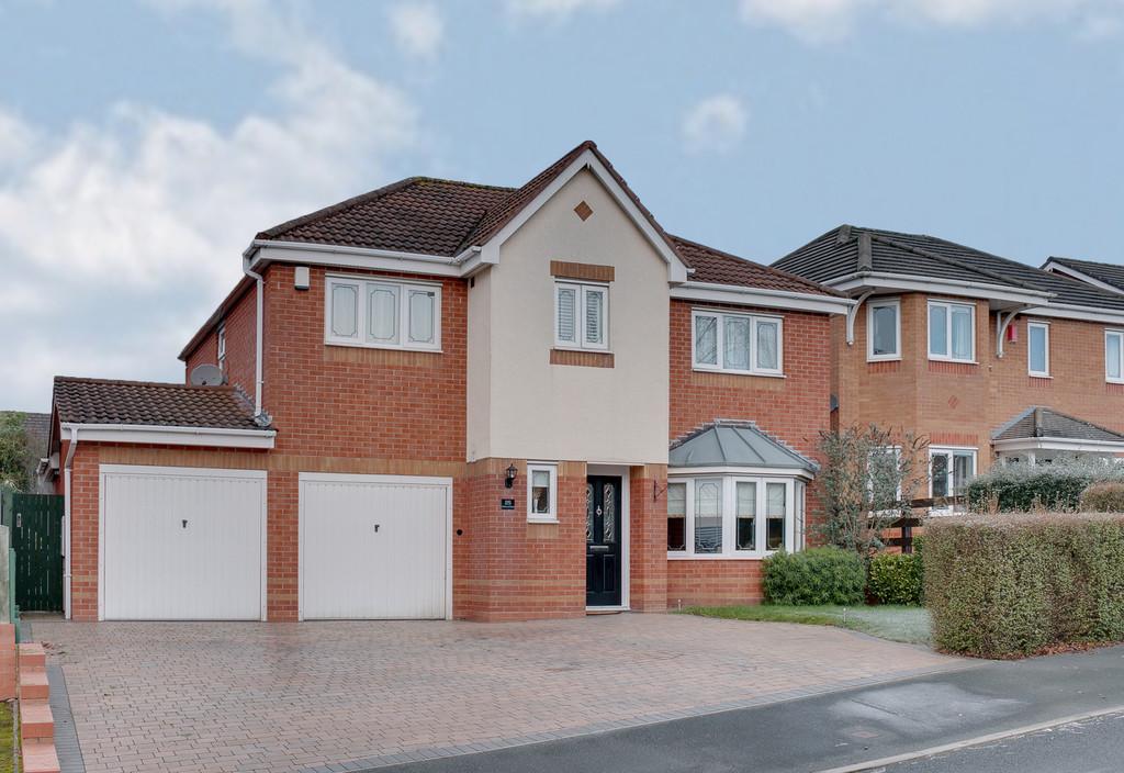 Valencia Road, The Oakalls, Bromsgrove, B60 2SA 5 bed detached house