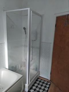 1 bedroom in a house share to rent, 133 Otley road , headingley