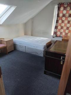 1 bedroom in a house share to rent, 133 Otley road , headingley
