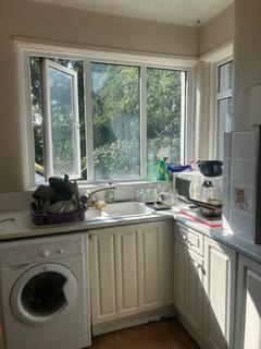1 bedroom in a house share to rent, 133 Otley road , headingley
