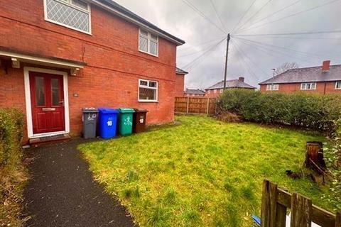 3 bedroom semi-detached house to rent, Keston Avenue, Blackley, Manchester