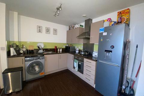 2 bedroom flat to rent, Turnpike Court, EN8