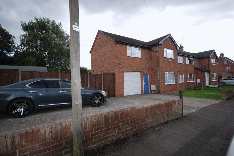 Massey Road, Gloucester 4 bed semidetached house £255,000
