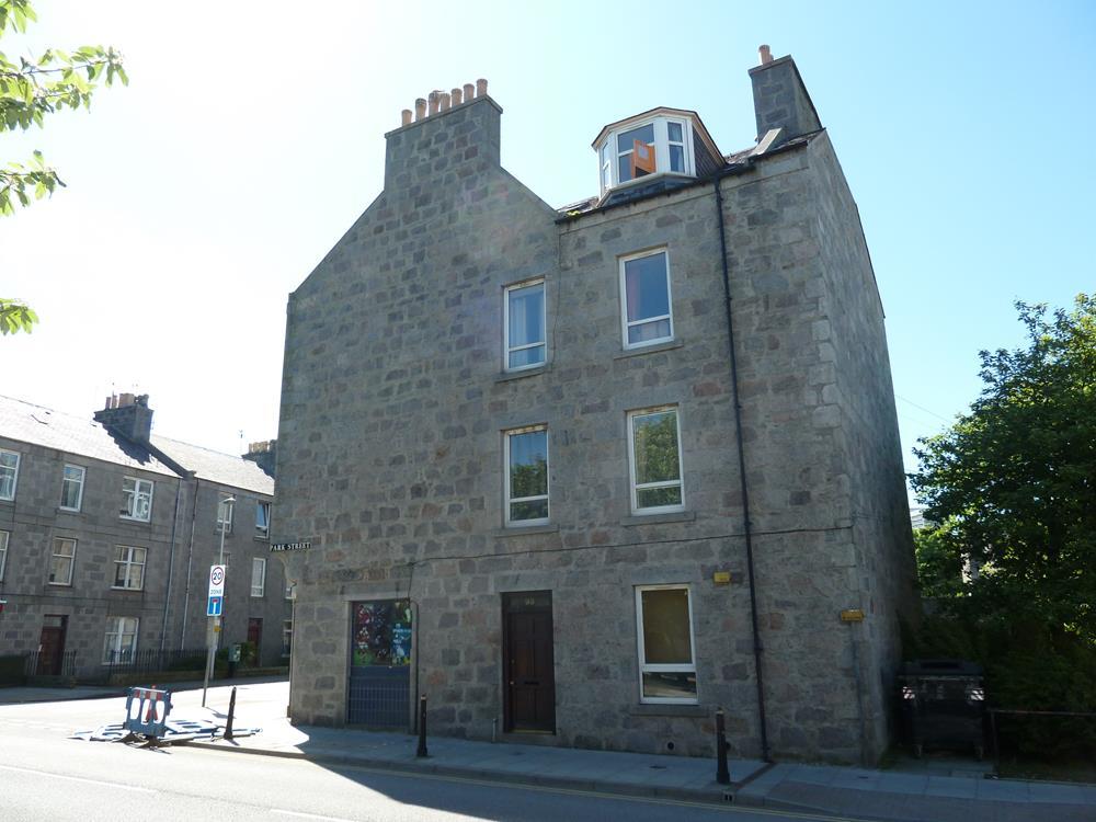 93f Park Street − Exterior