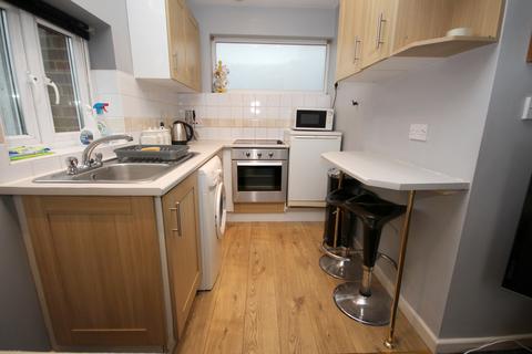 1 bedroom flat to rent, Wineham Lane, Bolney RH17