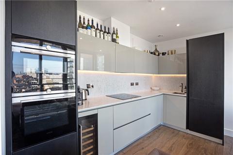 1 bedroom flat to rent, Perilla House, 17 Stable Walk, London, E1