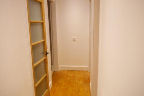 2 bedroom flat to rent, Cochrane Place, Leith, Edinburgh, EH6