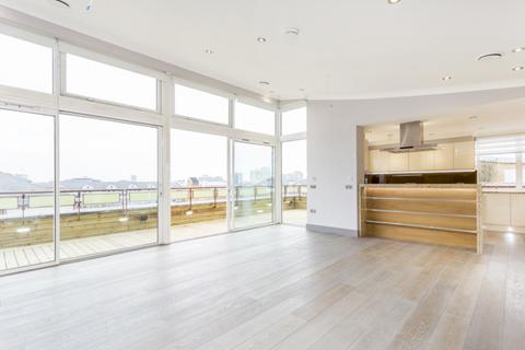 3 bedroom penthouse to rent, Regent Court, 1 Northbank, Lodge Road