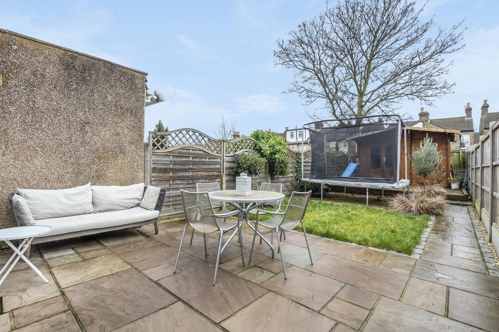 Albert Road, Bromley 3 bed terraced house £500,000