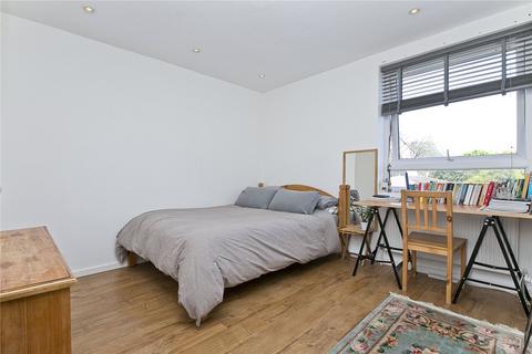 3 bedroom duplex to rent, Sundridge House, Church Crescent, London, E9